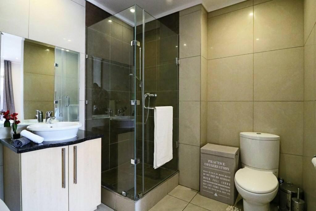Upmarket Sandton Hydro Park Apartments Joanesburgo Exterior foto