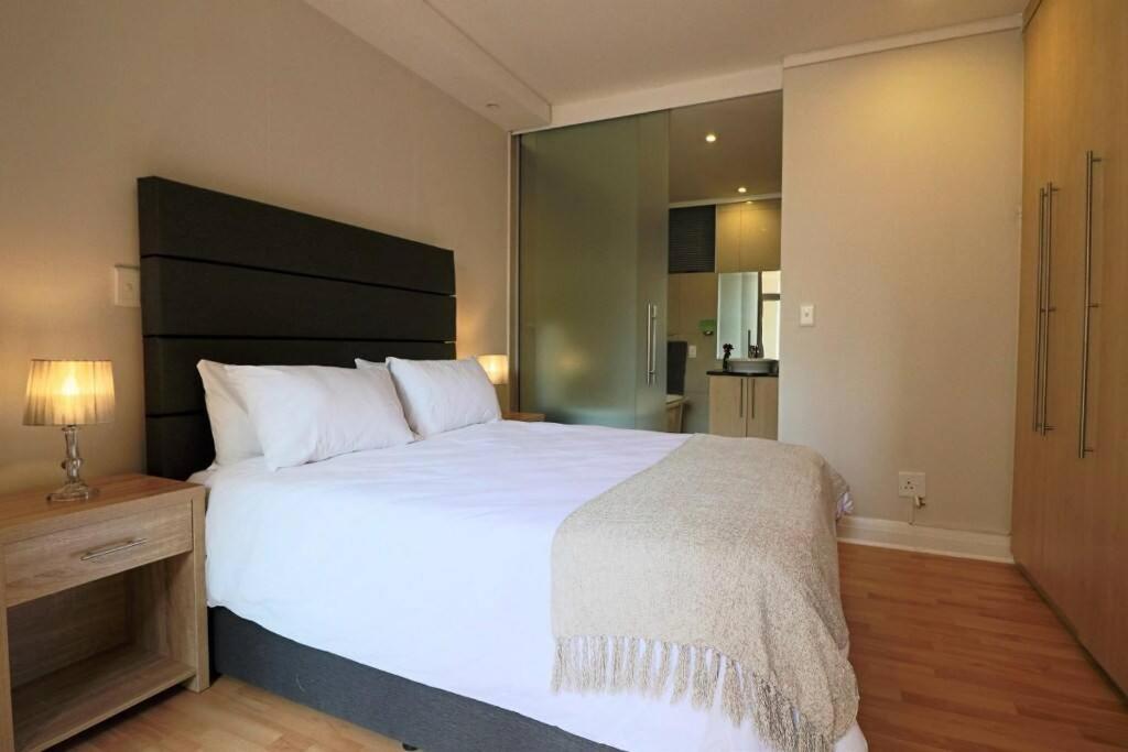 Upmarket Sandton Hydro Park Apartments Joanesburgo Exterior foto